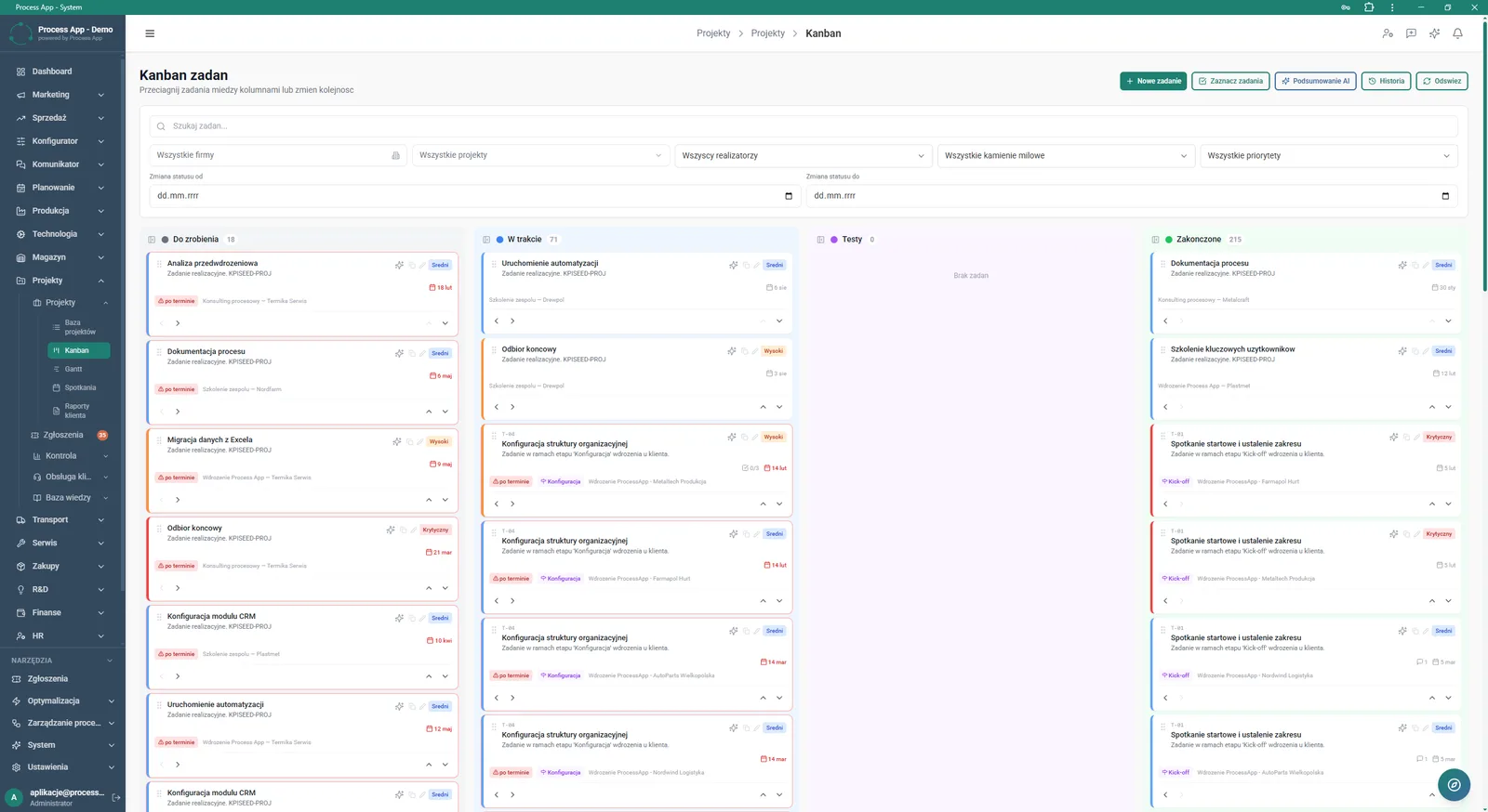 Ekran Kanban zadan w module Projekty, wyświetlający tablicę z kartami zadań ułożonymi w kolumnach według statusu, wraz z panelem filtrów i przyciskami akcji.