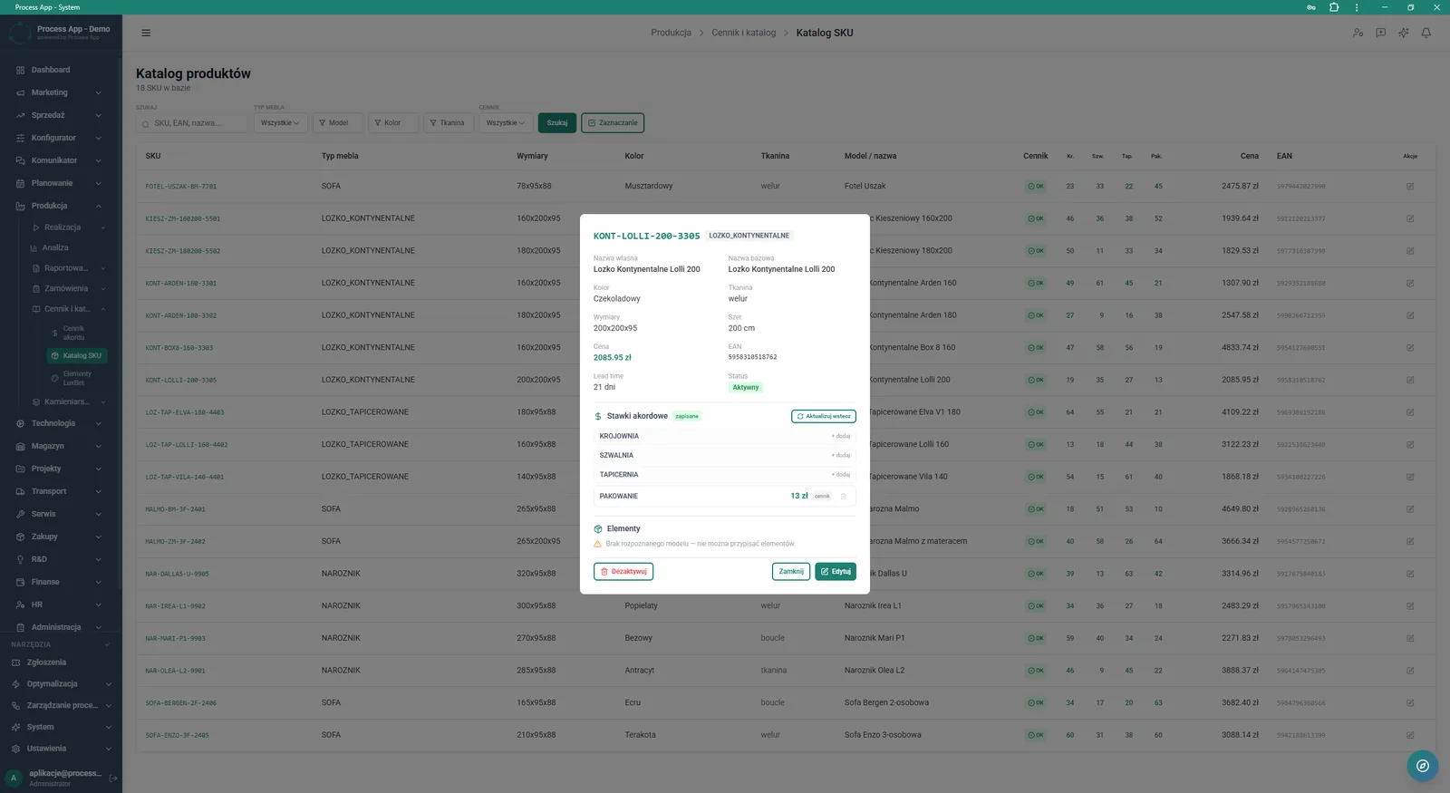 Ekran Katalog SKU w module Produkcja z otwartym oknem szczegółów wybranego produktu, prezentującym jego parametry oraz przypisane stawki akordowe dla poszczególnych etapów produkcji.